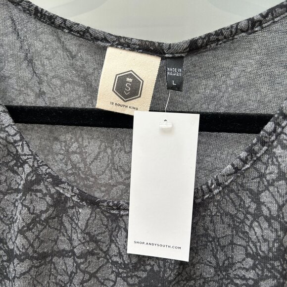 Andy South top NWT - Picture 3 of 4